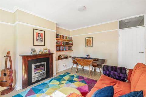 1 bedroom flat for sale, Railway Side, Barnes, London, SW13