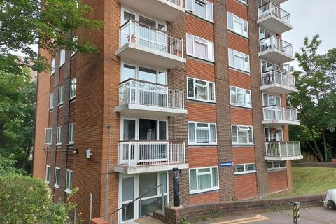 2 bedroom apartment to rent, Sutton Court, Brighton Road, Sutton SM2