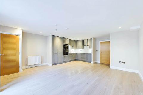 2 bedroom apartment to rent, Station Road, Marlow SL7