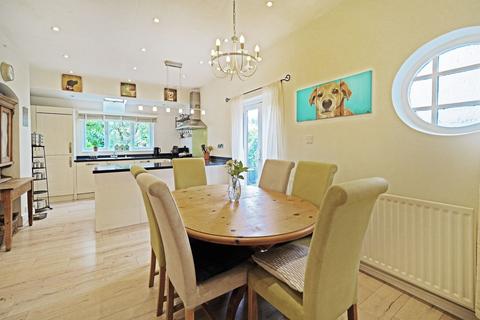 5 bedroom semi-detached house for sale, Kineton Green Road, Solihull, B92