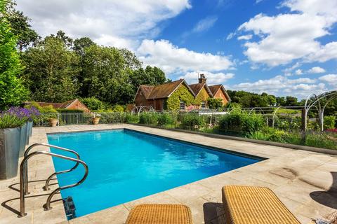 5 bedroom detached house to rent, Broome Hall Road, Coldharbour, Dorking, Surrey, RH5