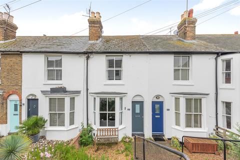 2 bedroom house to rent, Island Wall, Whitstable