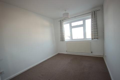 2 bedroom apartment to rent, Eden Close, Slough SL3