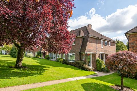 2 bedroom maisonette for sale, Merrywood Park, Reigate, RH2