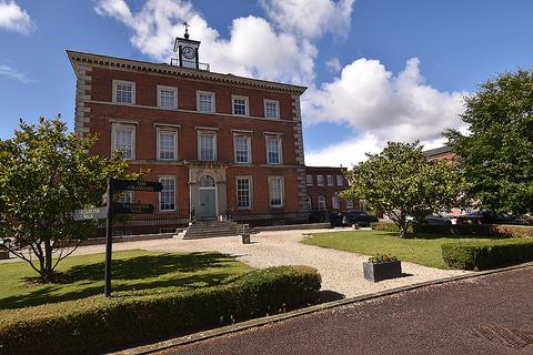 2 bedroom ground floor flat for sale, Lower Cloister Walk, Devington Park, Exminster, EX6