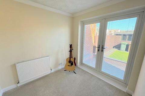 3 bedroom semi-detached house for sale, Newark Road, Fens, Hartlepool