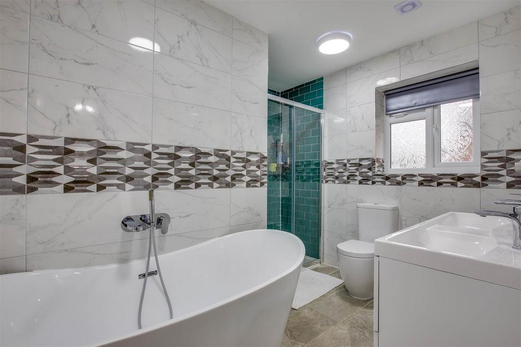 19 Verney Avenue, HP12 3 ND (LOW RES)-5.jpg