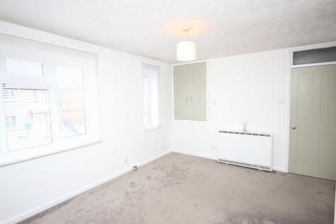 1 bedroom flat to rent, Petley Close, Flitwick, MK45