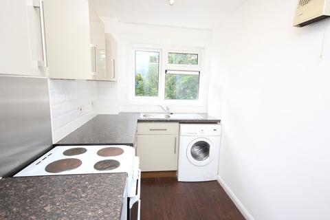 1 bedroom flat to rent, Petley Close, Flitwick, MK45