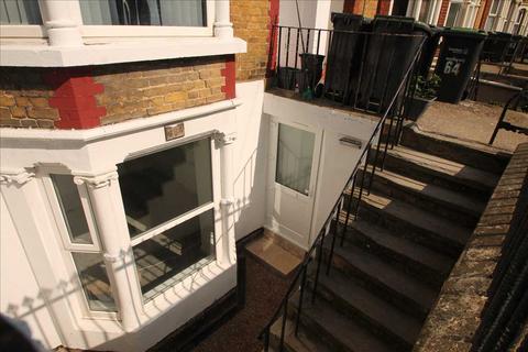 2 bedroom apartment to rent, Gravesend DA12