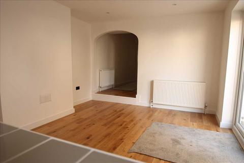 2 bedroom apartment to rent, Gravesend DA12