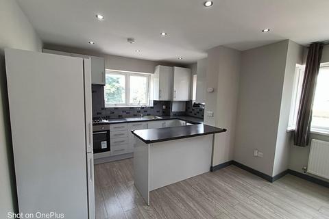 2 bedroom flat to rent, Langley Park Road, Sutton SM2