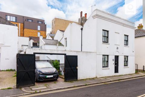 4 bedroom semi-detached house for sale, Cheltenham Place, North Laine, Brighton