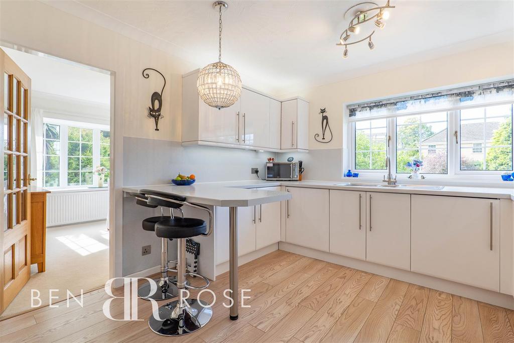 Kitchen/Breakfast Room