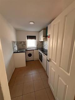 2 bedroom flat to rent, Willoughby Lane, Haringey,