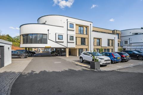 2 bedroom flat for sale, Court Lane, Epsom KT19