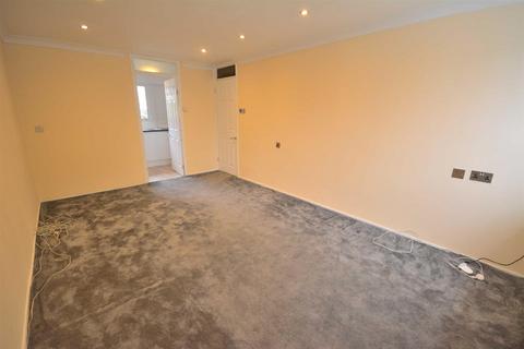 1 bedroom flat for sale, Wilton Court, Prestwich Manchester M25