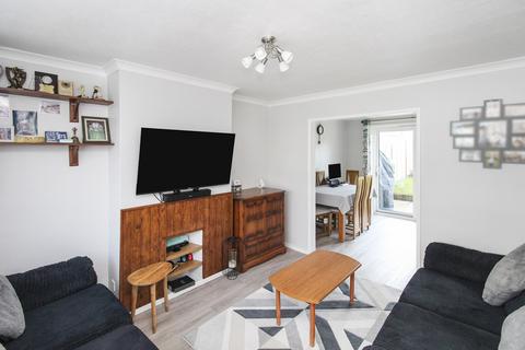 3 bedroom terraced house for sale, Hawkins Road, Crawley, West Sussex. RH10 5NN