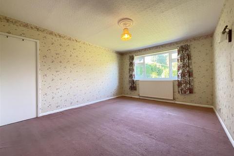 2 bedroom bungalow for sale, Station Road, Scalby, Scarborough