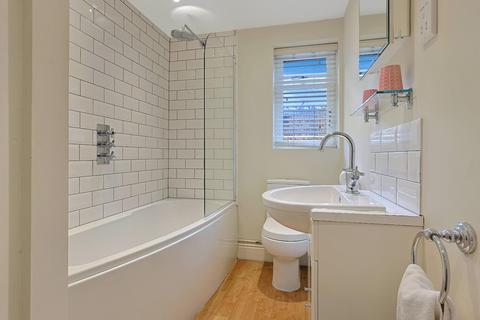 2 bedroom terraced house for sale, Victoria Street, Cambridge