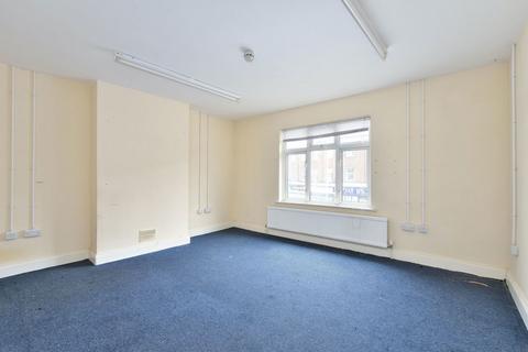 Office to rent, Hitchin Road, Luton LU2