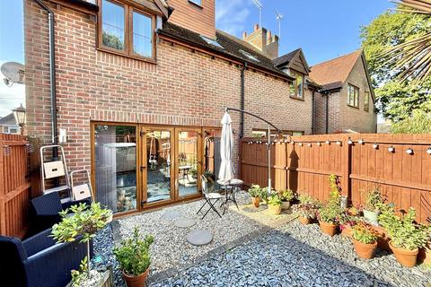 3 bedroom semi-detached house for sale, Coronation Avenue, Poole BH16