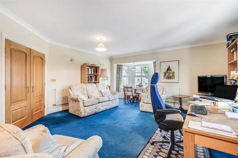 2 bedroom apartment for sale, Heather Court, Ilkley LS29