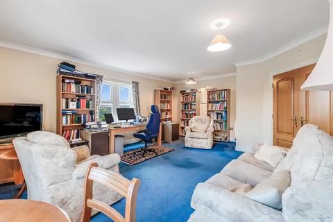 2 bedroom apartment for sale, Heather Court, Ilkley LS29