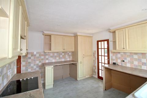 3 bedroom detached bungalow for sale, Morningside Close, Seaford