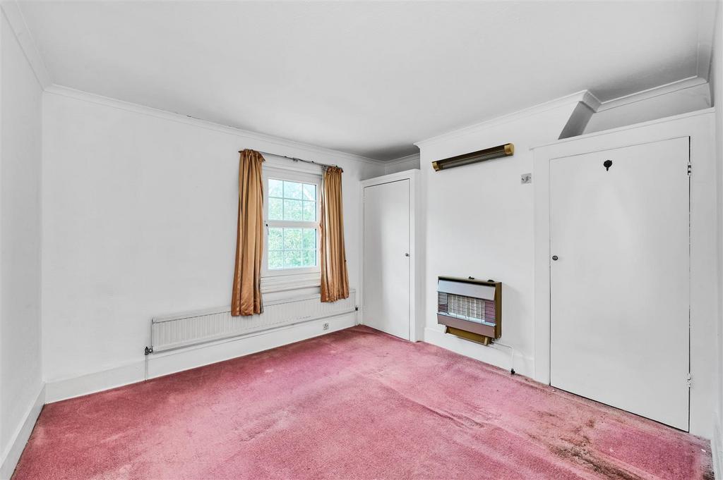 James Anderson - Stanley Rd  London SW14 7 EB  UK 2