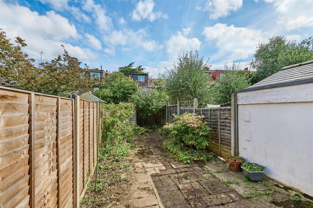 James Anderson - Stanley Rd  London SW14 7 EB  UK 1