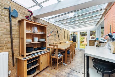 37 The Drive, Morden, SM4 6DH