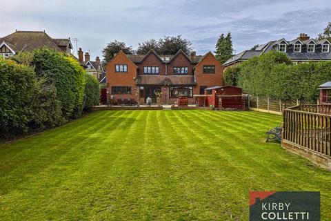 6 bedroom detached house for sale, St. Catharines Road, Broxbourne