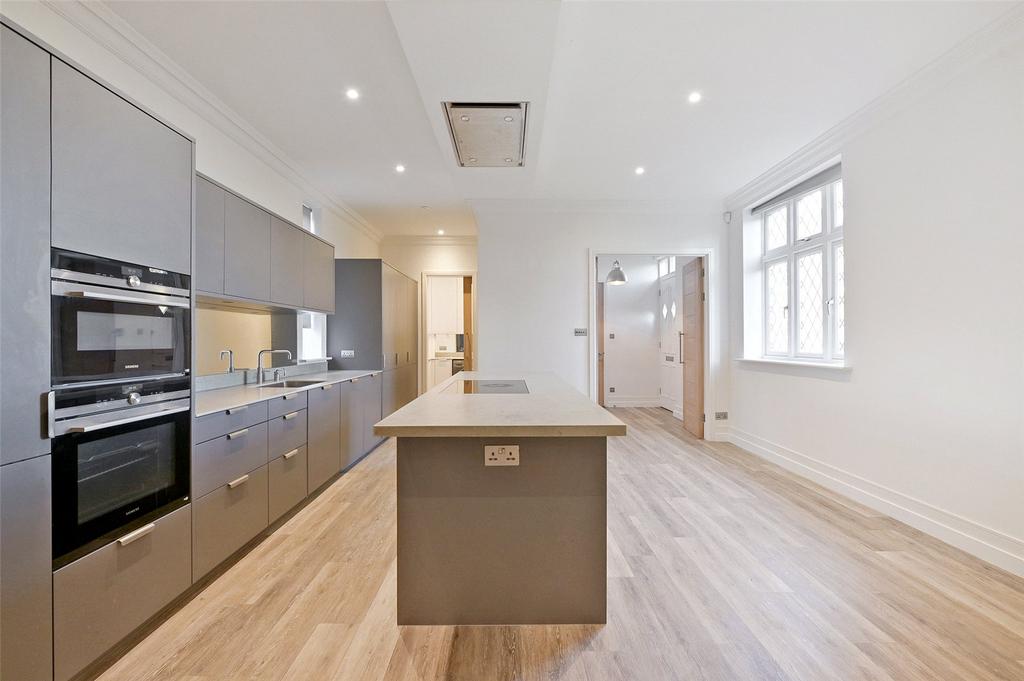 Kitchen/Dining