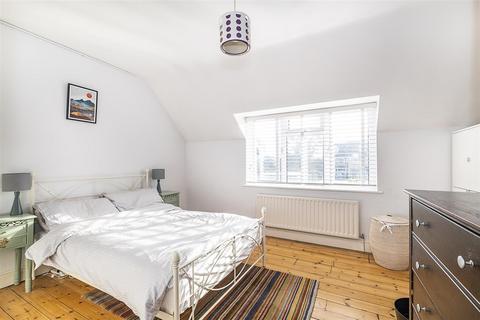 67 Horton Hill, Epsom, KT19 8SY