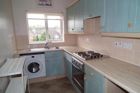 2 bedroom flat to rent, Henry Bird Way, Southbridge