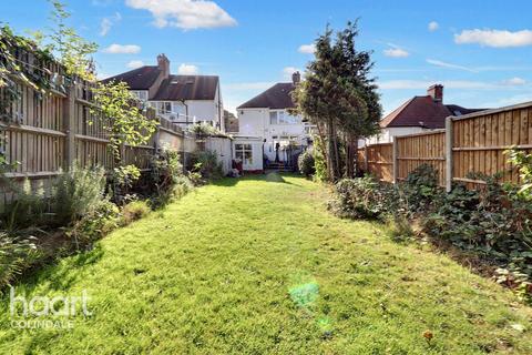 3 bedroom semi-detached house for sale, Hillside, NW9