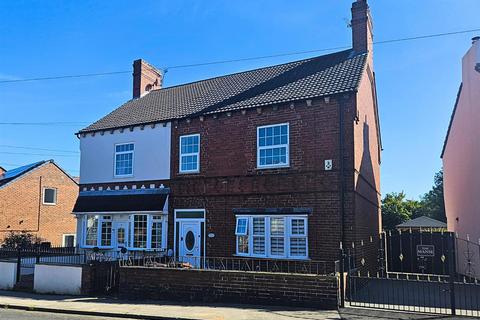 3 bedroom semi-detached house for sale, Mill Lane, Pontefract WF9