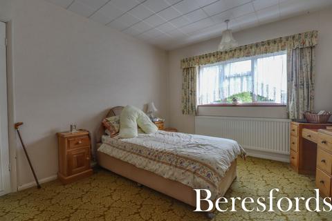 82 Rayleigh Road, Hutton, Brentwood, CM13 1BH