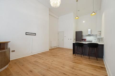 2 bedroom flat to rent, Victoria Crescent Road, Flat 0/3, Dowanhill, Glasgow, G12 9JL