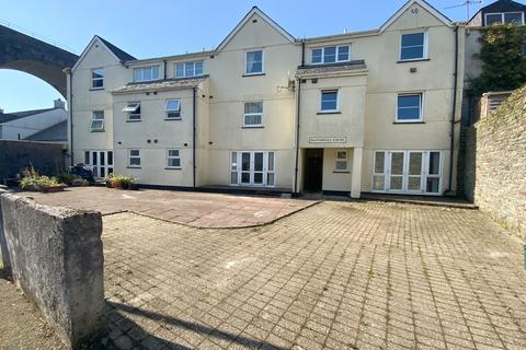 2 bedroom apartment to rent, Bannawell Street, Tavistock PL19