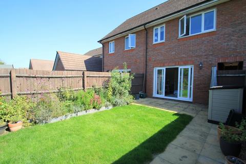 3 bedroom house to rent, Bridge Keepers Way, Hardwicke, GL2