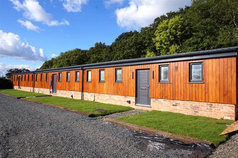 2 bedroom bungalow to rent, Dordale Road, Bournheath, Bromsgrove