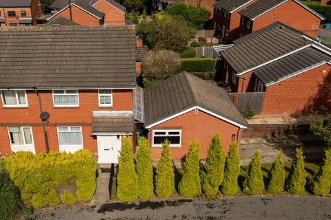 3 bedroom semi-detached house for sale, Osprey Grove, Leeds LS17