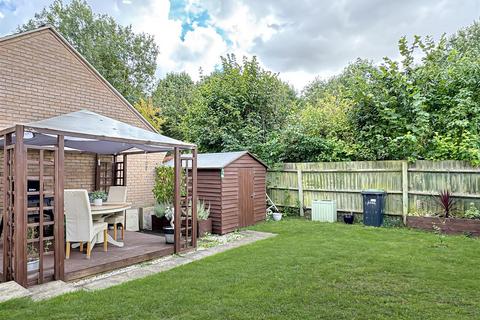 4 bedroom end of terrace house for sale, Ox Meadow, Cambridge CB25