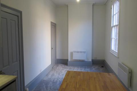 2 bedroom flat to rent, 27A Queen Street, Wolverhampton, West Midlands