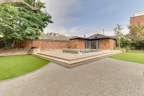 4 bedroom detached house for sale, Victoria Grove, Southsea