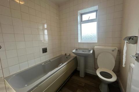 1 bedroom flat to rent, Orchard Head Lane, Pontefract