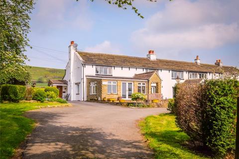 3 bedroom semi-detached house for sale, Highfield Crescent, Meltham, Holmfirth, West Yorkshire, HD9