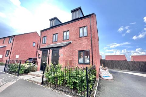 3 bedroom semi-detached house for sale, Brookes Avenue, Telford TF3